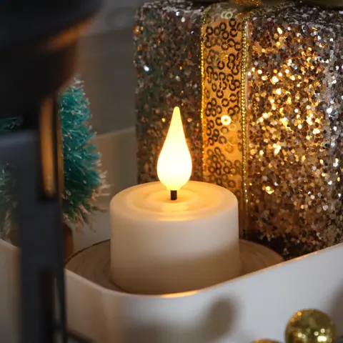 Realistic Flickering Flameless Candles USB Rechargeable LED Tea Lights (TH04-12) – view 3